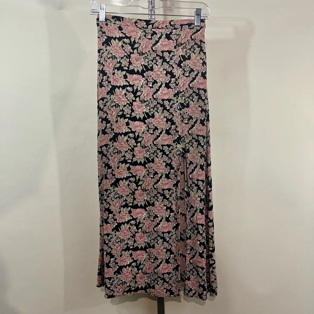 AE American Eagle High-Waisted Black Pink Floral Front Slit Midi Skirt XS